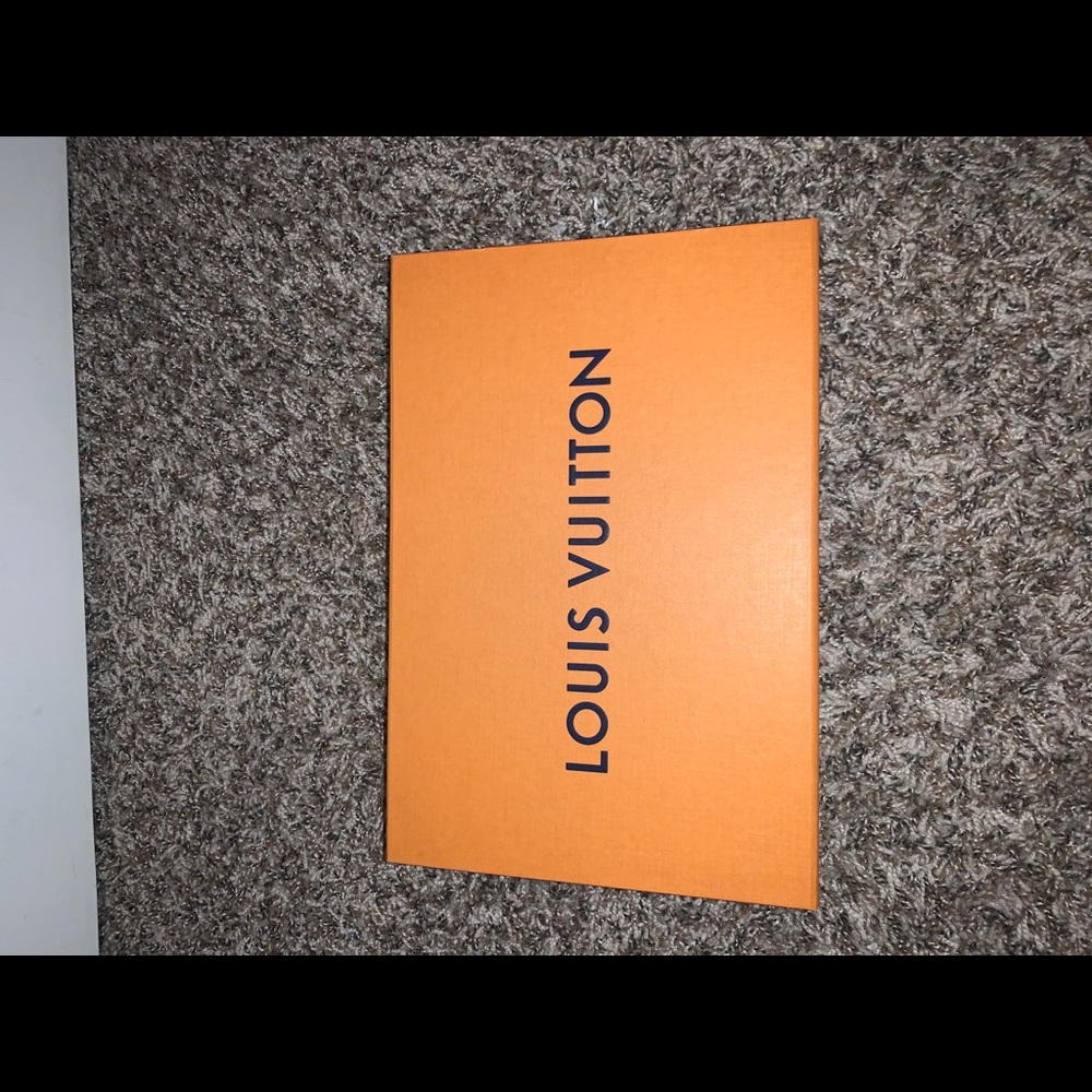 Louis Vuitton box